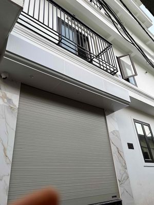 Cho thuê tầng 1,2,3  nhà mới  9 ngõ 210 Võ Chí Công