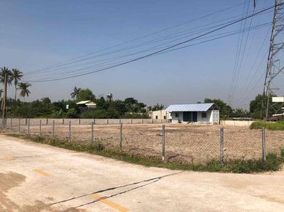 CHO THUÊ 1600m2. 2 MẶT TIỀN 40*40