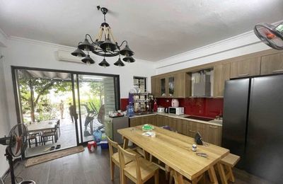 Cho Thuê Nhà Bắc Cầu ngọc thụy long biên 250m 4 tầng 4 ngủ giá 20 triệ