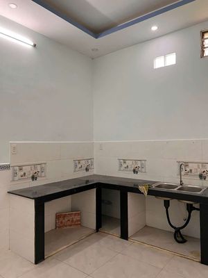 NHÀ HẺM XE HƠI KHU VỰC AN NINH DÂN CƯ ĐÔNG ĐÚC GẦN SONG HÀNH