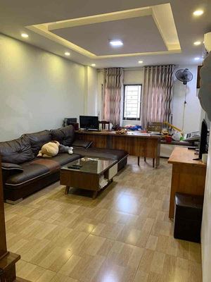 Chính chủ cho thuê nhà Hoàng Hoa Thám Ba Đình 50m 5 tầng 4PN 14 triệu