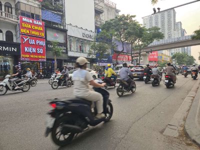 STUDIO CHÂN GA THÁI HÀ - MÁY GIẶT RIÊNG SIÊU THOÁNG