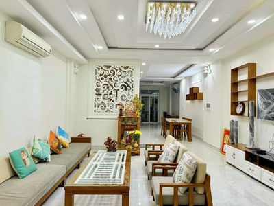 NHÀ 5X25M 1 TRỆT 3 LẦU FULL NỘI THẤT CAO CẤP