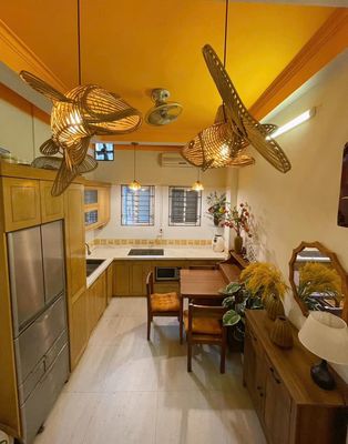 Cho thuê nhà 5 tầng full đồ ngõ 43 Bạch Đằng 10tr, ở nhóm, hgđ