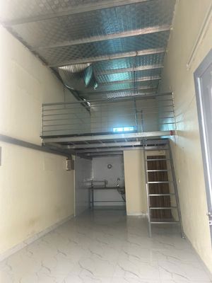 Cho thuê nhà 30m2, có chỗ để xe, có điều hoà, nóng lạnh