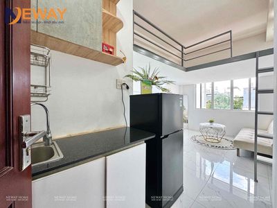 Siêu phẩm Duplex mới keng  - cửa sổ trời lớn gần khu Etown Cộng Hoà