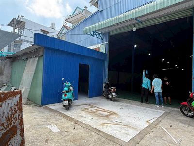 Cho thuê xưởng 750m2 vừa hết hợp đồng tại đường hà huy giáp 