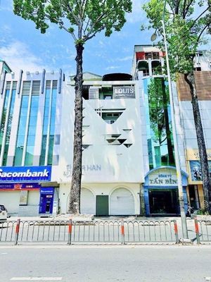 Cho thuê tòa nhà làm thẩm mỹ đường 3/2, P12, Quận 10