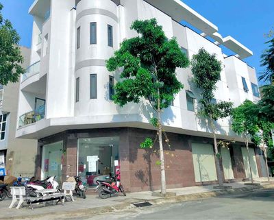 góc 2 mặt tiền đường 30m thông đỗ xuân Hợp và Dương Đình Hội