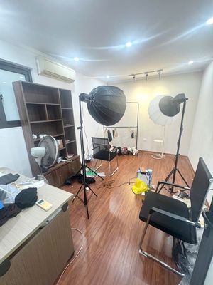 Chính chủ cho thuê văn phòng 20m2- 4 tr- phố Thái Hà
