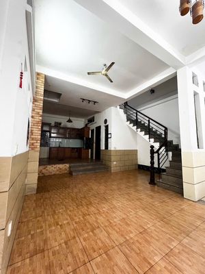 Biệt thự siêu đẹp khu Tân Quý 6 x 13 M đúc 3,5 tấm 4 PN, 4 Wc 