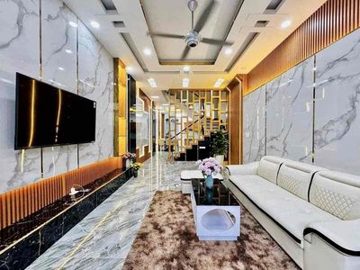 Cho Thuê Nhà Mới DT 230m2 1Trệt 3Lầu 4Pn 5Wc Sẵn Nội Thất Mới Đẹp