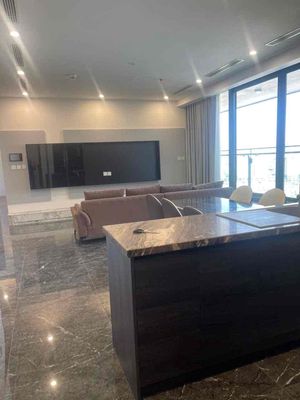 chung cư cao cấp 142 m full đồ cao cấp vào ở luôn