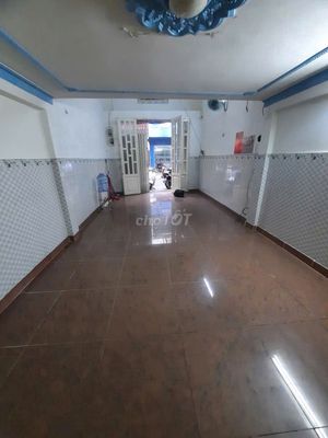 Nhà Mặt tiền vừa ở vừa làm văn phòng , kinh doanh buôn bán