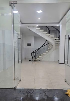 Cho thuê mặt bằng đường Đào Duy Anh, P. Đức Nhuận (P9, Q Phú Nhuân)