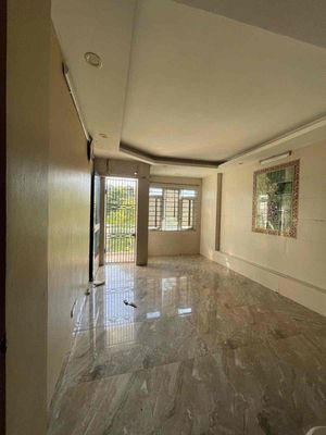 Nhà nguyên căn mặt phố Hoàng Hoa Thám Tây Hồ 25mx5Tx3N 15 triệu