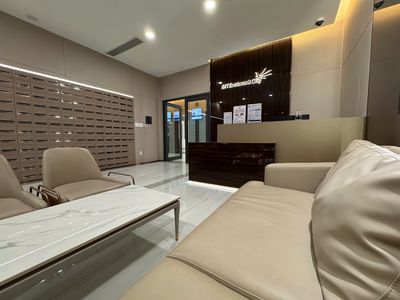 Cho thuê CH 1PN rèm giá 5tr, có máy lạnh giá 5.5tr C/c MT Eastmark, LT
