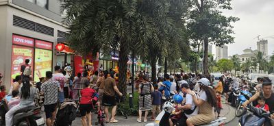 Cho thuê shop chân đế mặt sảnh dự án Vinhomes Ocean Park 1