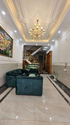 Nhà 1 trệt 3 lầu full nội thất đường số 6 BHH B bình tân