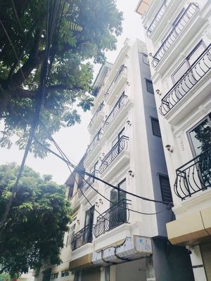 Cho thuê nhà Đức Giang-Thượng Thanh-6 tầng thang máy, ô tô đỗ, full đồ