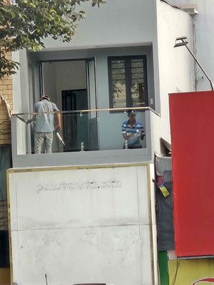 CHO THUÊ Nhà mặt tiền 3 thang 2 ngay gốc ngã 4 Nhà Mới Xây