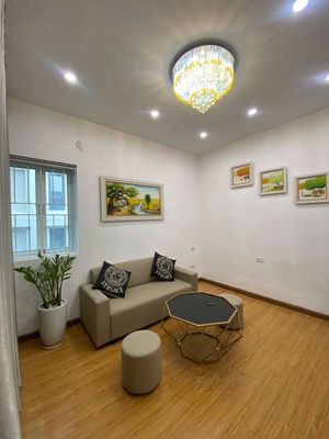 Cho thuê nhà tập thể Thái Hà nguyên căn Thái Hà 3 ngủ, 9 triệu/tháng