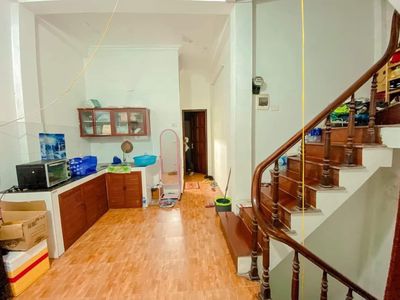 Cho thuê nhà nguyên căn 60m, 5 tầng khu Văn Cao, Liễu Giai