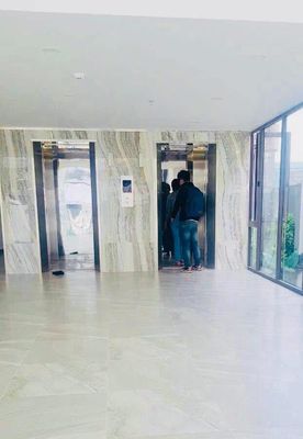 Cho thuê Văn Phòng tầng trệt,có sân cực rộng tòa nhà 77 Tân Kỳ Tân Quý