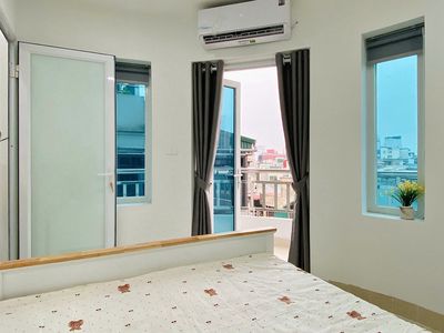 CHO THUÊ CĂN HỘ 1N1K BAN CÔNG FULL NỘI THẤT NẰM NGAY BẾN XE MỸ ĐÌNH