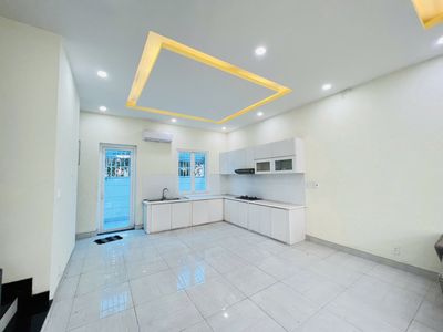 Nhà Phố Melosa Khang Điền - NT Cơ Bản - Tiện Làm VP Công Ty Và Ở Lại