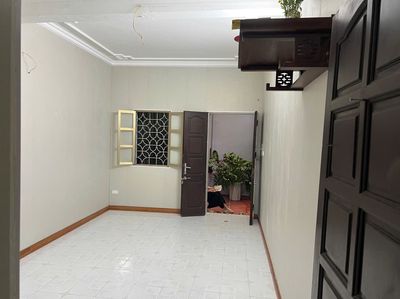  NHÀ ĐẸP NGAY TRUNG TÂM, 2 TẦNG PHÙ HỢP CHO CÁC HỘ GIA ĐÌNH