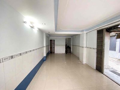 cho thuê MBKD 4x11m can góc 2 mat tiền giá 8tr