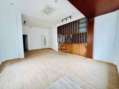 GIÁ 32Triệu - Nhà hẻm ngay Nguyễn Thị Minh Khai, Q1 - DT 5x10m, 4TẦNG