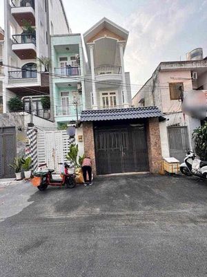 cho thuê nhà hxh 872/ quang trung p8 GV 5pn 20tr