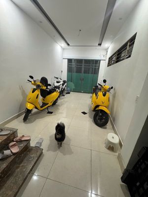 Cho thuê nhà tầng 1 ngõ 370 Thuỵ Khuê