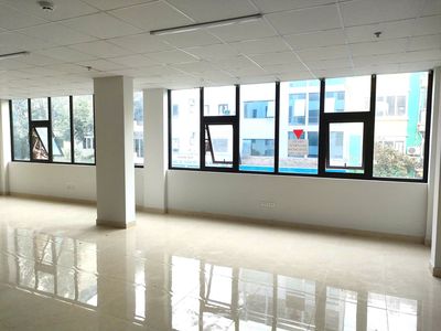 🏢 CHO THUÊ SÀN VĂN PHÒNG 180M² –  TÔ HIỆU HÀ ĐÔNG – GIÁ CHỈ 15TR/TẦNG