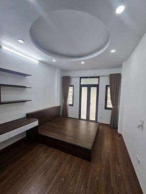 CHO THUÊ NHÀ RIÊNG THANH NHÀN - CHÙA QUỲNH - HBT. 3PN, 3VS - 12 TRIỆU