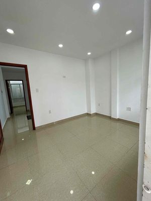 NHÀ 1T 1 LỬNG 2 LẦU - 5PN 4WC- 4x15M NGAY KDC HỒNG ĐÀO, THỦ ĐỨC