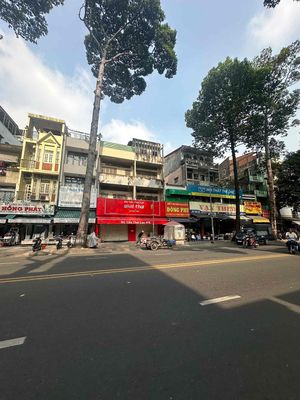 CHO THUÊ MT NGÔ GIA TỰ Q10 DT 10x20M 3 LẦU GIÁ CHỈ 70tr