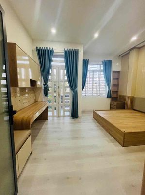 CHO THUÊ NHÀ TRỆT 1 LẦU MỚI - CÓ HẺM HÔNG  - FULL NỘI THẤT - KDC HỒNG