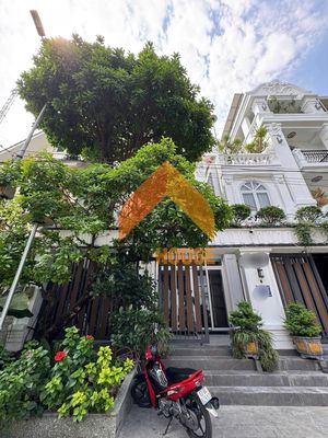 TUYỆT PHẨM Q2 VILLA HIỆN ĐẠI FULL NỘI THẤT XÁCH VALI VÀO Ở NGAY 6PN