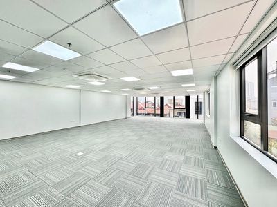 Cho thuê văn phòng Láng Hạ - Đống Đa 110m2 chỉ 17tr oto đỗ cửa