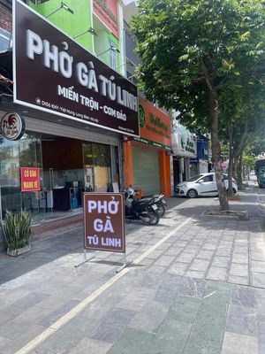 Sang nhượng Quán Phở 120 m2  kđt Việt Hưng