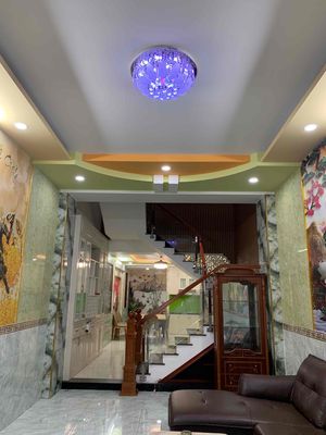CHO THUÊ NHÀ 3 LẦU LĐT P6
