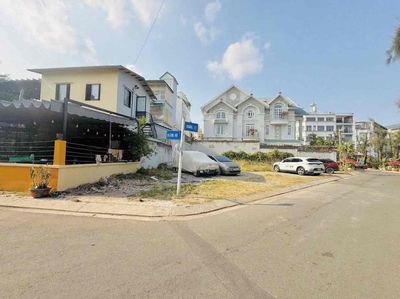 CHO THUÊ ĐẤT 31x21M GÓC 2 MẶT TIỀN KHU TÂN QUY ĐÔNG Q7