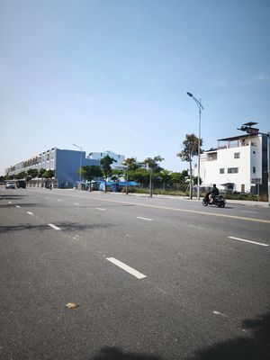 Cho thuê 2 lô kề 260m2  Lê Quảng Chí gần ngã tư Lê Sỹ 
