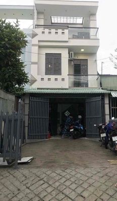 cho thuê nhà mặt tiền , P16, Q8. dt: 5x30m, 3 tầng, giá 16 triệu