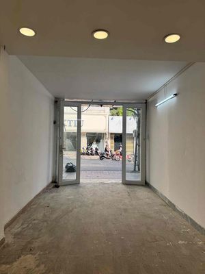 CHO THUÊ MẶT BẰNG LĐR 8TR VỊ TRÍ ĐÔNG ĐÚC