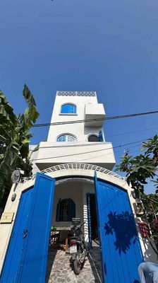 🔥🔥🔥 NHÀ 3 TẦNG NGAY VIN 4PN 5WC MỚI SƠN SỬA