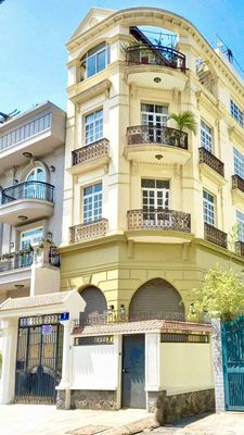 Cho thuê mặt bằng 2 tầng- Mặt tiền Phan Bội Châu Bình thạnh 30 triệu.